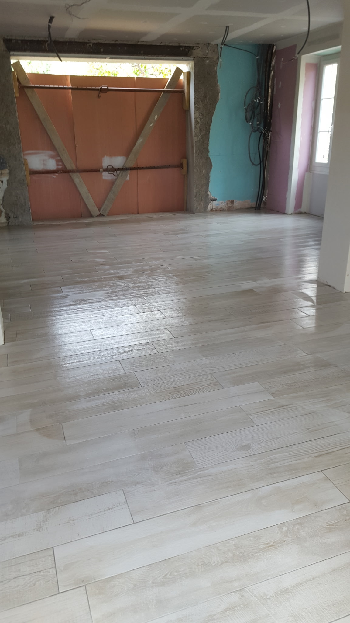 Sol intérieur — grand format